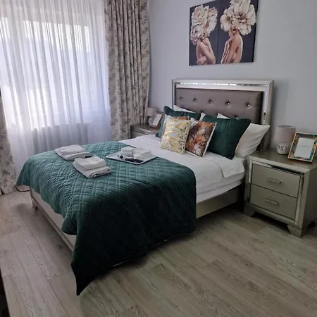 M&a Apartment *
